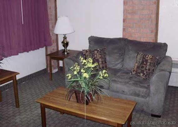 Quality Inn 2*